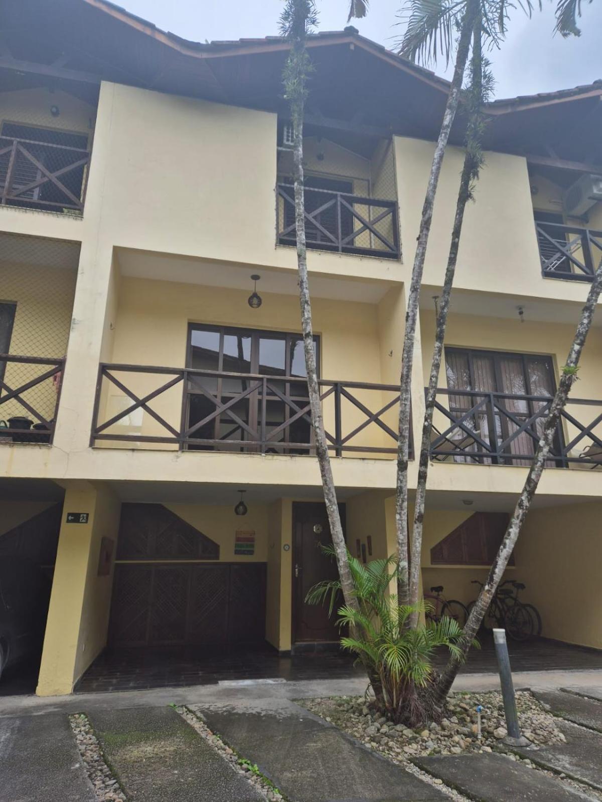 Casa 7 Em Ubatuba No Centro Condominio Com Piscina E Churrasqueira Zewnętrze zdjęcie