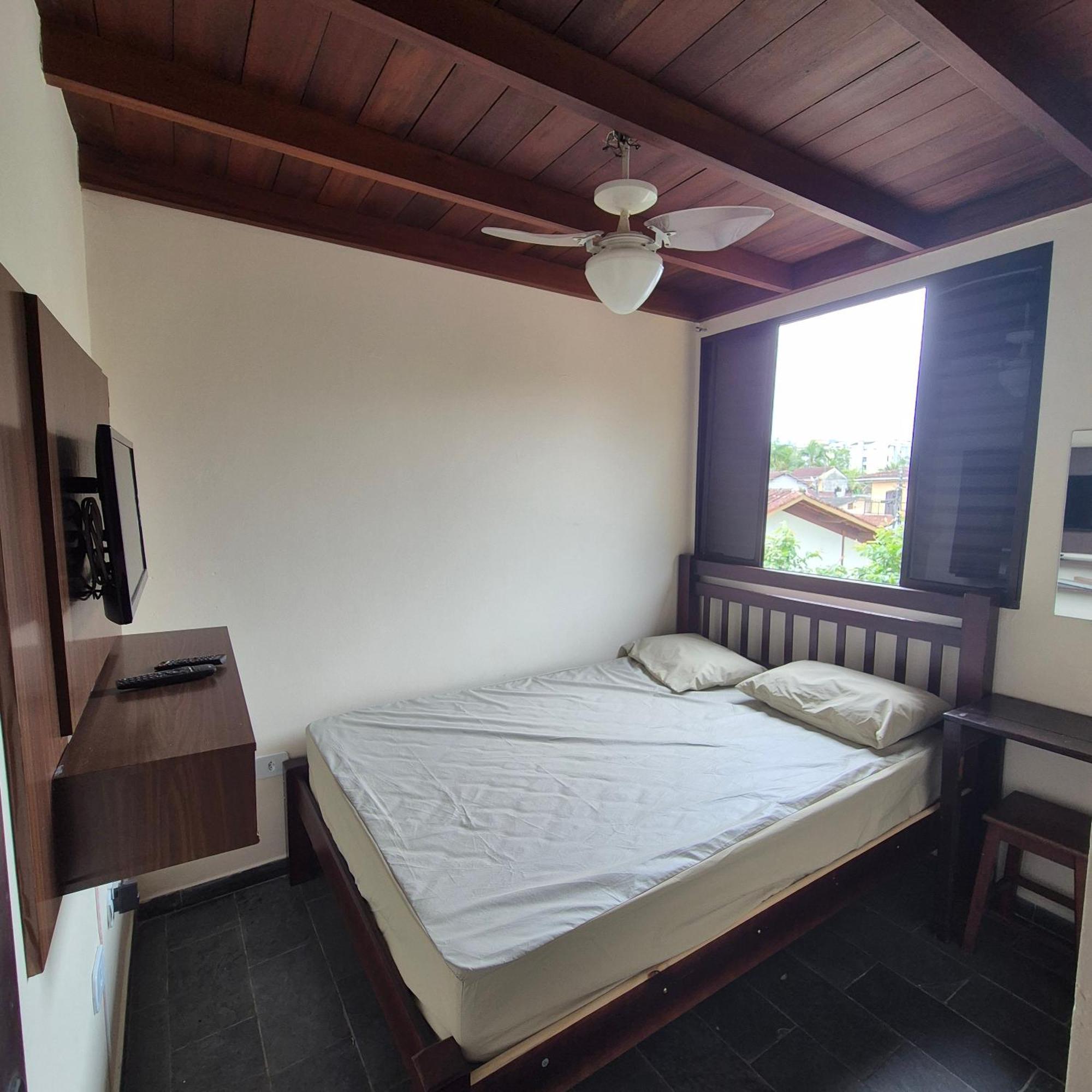 Casa 7 Em Ubatuba No Centro Condominio Com Piscina E Churrasqueira Zewnętrze zdjęcie